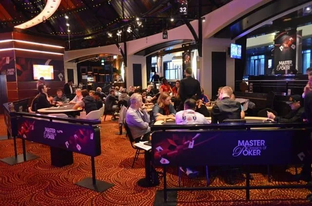 Het veld van de High Roller | 2015/11 - Master Classics of Poker - Event 4: €10.000 High Roller (Re-entry)