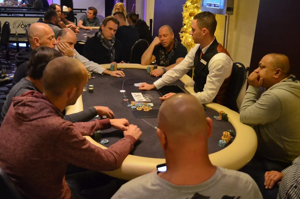 Tafel 7 | 2015/12 - Dutch Open - 1500 eu Dutch Open Main Event