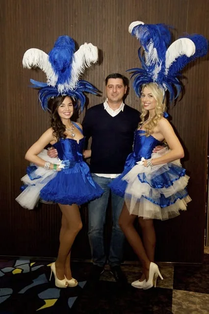 Milenko Stanojcic en de opkomdames | 2015/12 - Dutch Open - 1500 eu Dutch Open Main Event