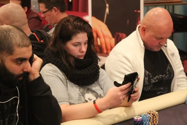 Ryanne van der Wiele | 2016/01 - Utrecht Poker Series - €700 NLHE Main Event - 