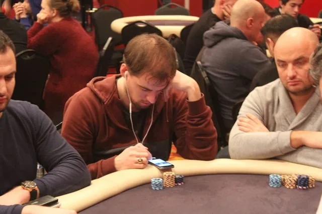 Tobias Peters | 2016/01 - Utrecht Poker Series - €700 NLHE Main Event - 