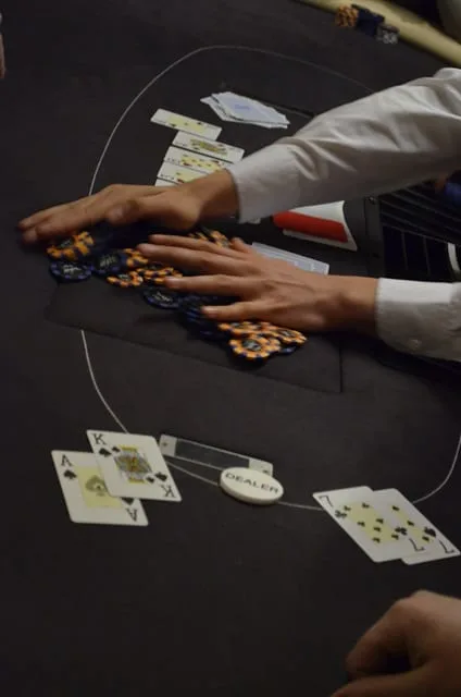 Dennis Lavrijsen dubbelt | 2016/02 - Rotterdam Poker Series - €300 NLHE Super Freeze-Out