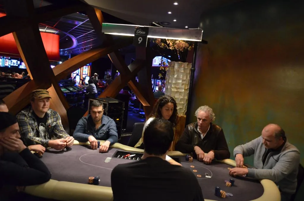 Tafel 9 | 2016/02 - Rotterdam Poker Series - €300 NLHE Super Freeze-Out