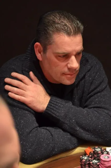 Leon Viellevoye | 2016/02 - Rotterdam Poker Series - €500 NLHE Progressive Bounty