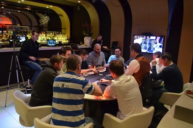 Finaletafel Big Stack Main Event | 2016/02 - Rotterdam Poker Series - €1.500 Main Event Big Stack
