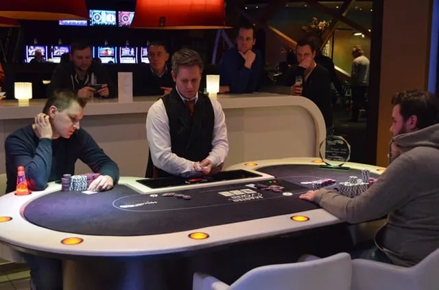 Heads up Taborsky-Van Brugge | 2016/02 - Rotterdam Poker Series - €1.500 Main Event Big Stack