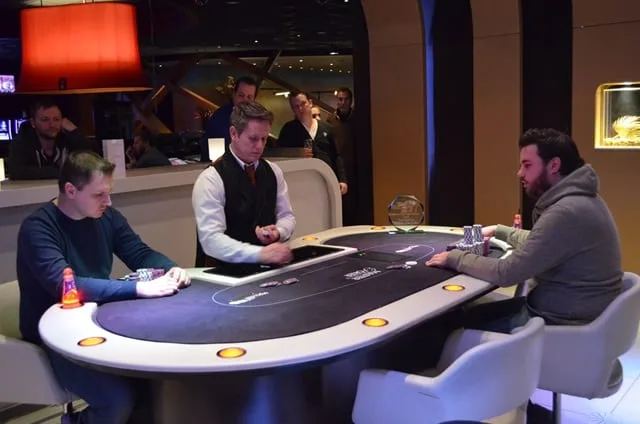 Heads up Taborsky-Van Brugge | 2016/02 - Rotterdam Poker Series - €1.500 Main Event Big Stack