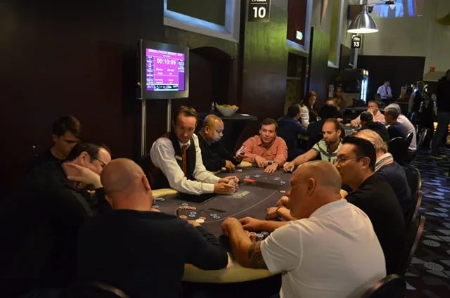 Tafel 10 | 2016/06 - Breda Poker Series - €700 NLHE Main Event