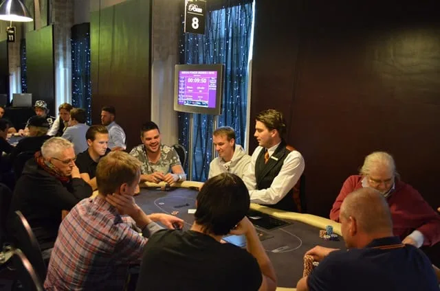 Tafel 8 | 2016/06 - Breda Poker Series - €700 NLHE Main Event