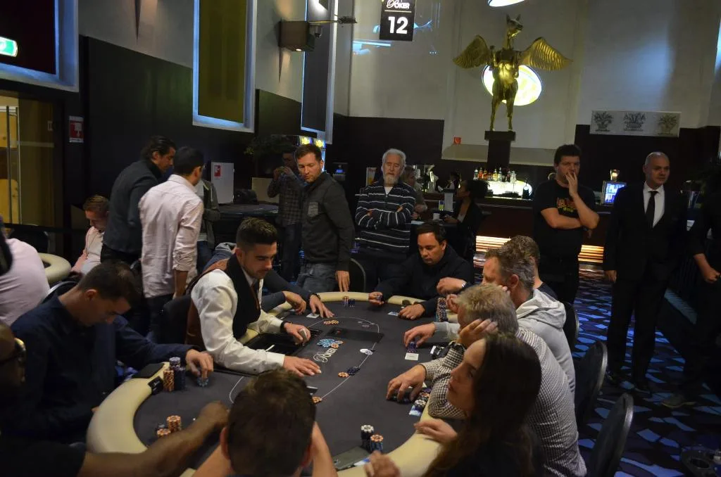 Tafel 12 | 2016/06 - Breda Poker Series - €700 NLHE Main Event