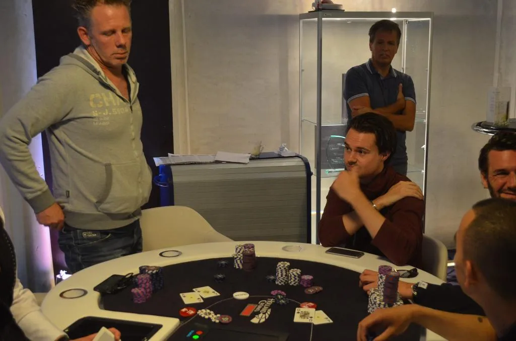 Kingma vs Gijsbrechts | 2016/06 - Breda Poker Series - €700 NLHE Main Event