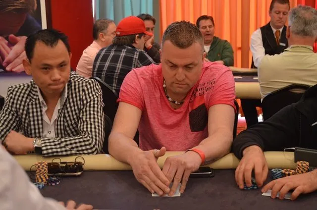 Mark Rink | 2016/07 - Utrecht Poker Series - €700 NLHE Main Event 