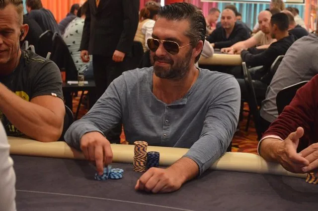 Sergio Benso | 2016/07 - Utrecht Poker Series - €700 NLHE Main Event 