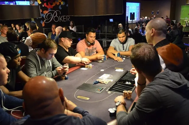 Tafel 8 | 2016/07 - Leeuwarden Poker Series - €300 NLHE Main Event Deepstack