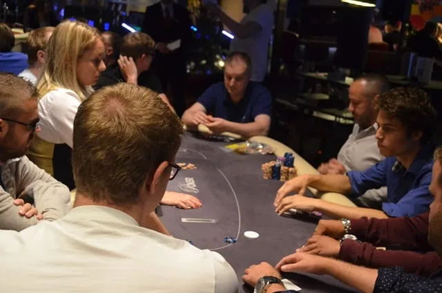 Tafel 4 | 2016/07 - Leeuwarden Poker Series - €300 NLHE Main Event Deepstack