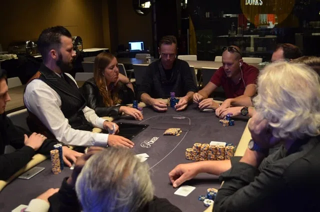 Tafel 7 | 2016/07 - Leeuwarden Poker Series - €300 NLHE Main Event Deepstack