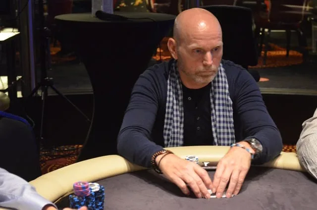 Dunn | 2016/07 - Leeuwarden Poker Series - €300 NLHE Main Event Deepstack