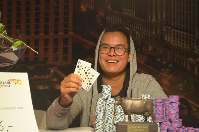 © 2026 Pokercity | Manuel Jansma | 2016/07 - Leeuwarden Poker Series - €300 NLHE Main Event Deepstack Manuel Jansma | 2016/07 - Leeuwarden Poker Series - €300 NLHE Main Event Deepstack