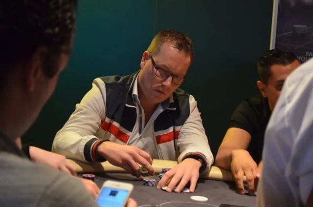 Martijn Dee | 2016/08 - Venlo Poker Series - €1.000 Main Event Re-entry