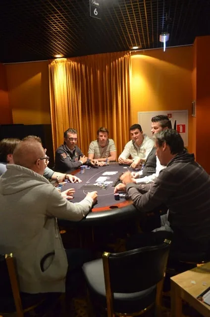 Tafel 6 | 2016/08 - Venlo Poker Series - €1.000 Main Event Re-entry
