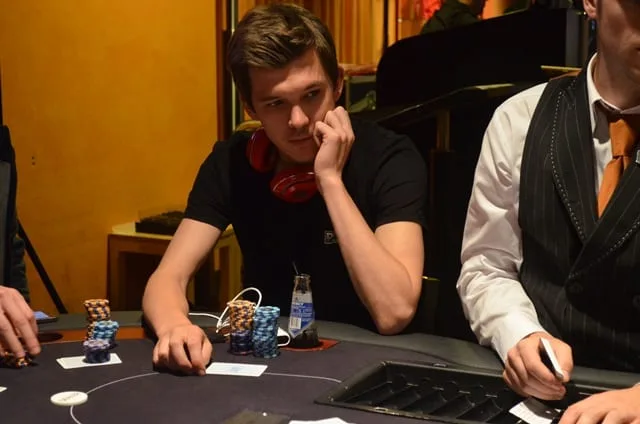 Aron van der Rijt | 2016/08 - Venlo Poker Series - €1.000 Main Event Re-entry