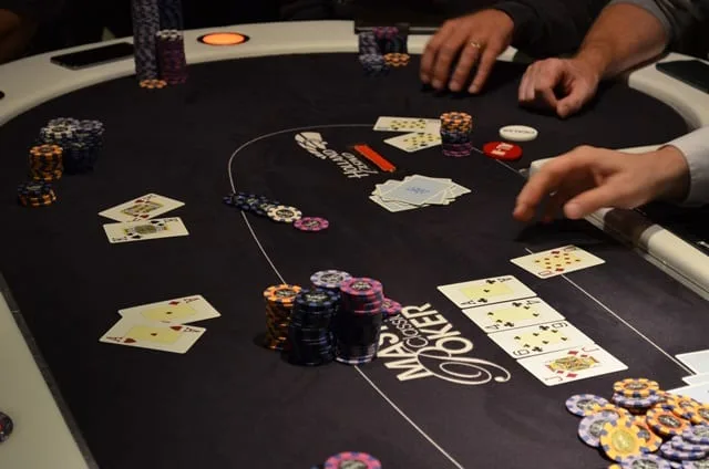 AA vs KK vs TT | 2016/08 - Venlo Poker Series - €1.000 Main Event Re-entry