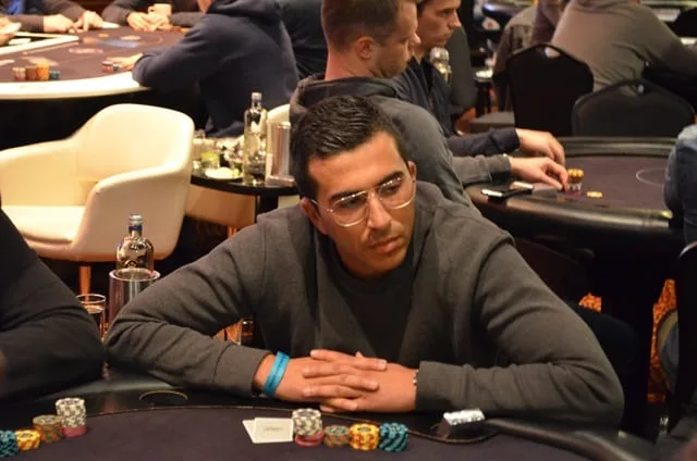 © 2026 Pokercity | Oussie | 2016/11 - Master Classics of Poker - #17 €10.000 High Roller 8-Max Re-entry Oussie | 2016/11 - Master Classics of Poker - #17 €10.000 High Roller 8-Max Re-entry