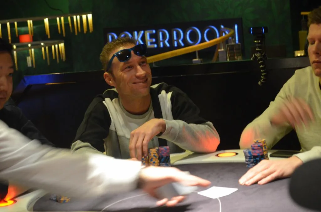 NULL | 2016/12 - Venlo Poker Series - €1.000 Main Event Single Re-entry