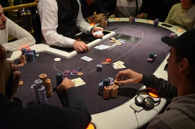 Keijzer vs Van Wieringen | 2016/12 - Venlo Poker Series - €1.000 Main Event Single Re-entry