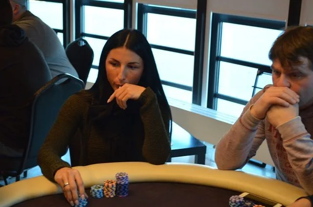 Mevr. Burger | 2016/12 - Valkenburg Poker Series - €500 NLHE Main Event Re-entry 
