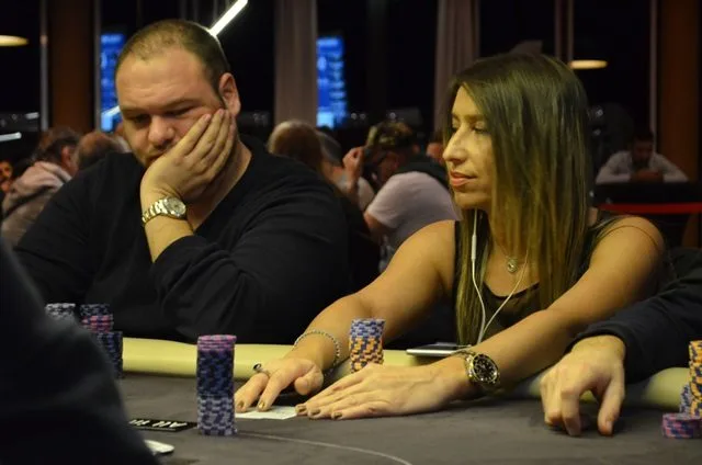 Michaela Ciceu | 2016/12 - Valkenburg Poker Series - €500 NLHE Main Event Re-entry 