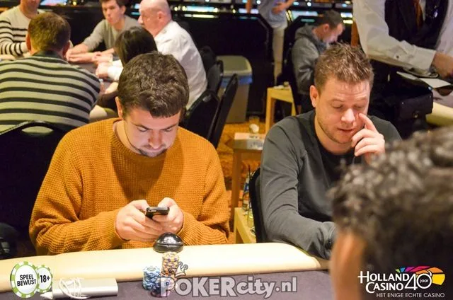 Zeus Post & Paul Berende | 2017/03 - Venlo Poker Series - €1.000 NLHE Main Event Single Re-entry
