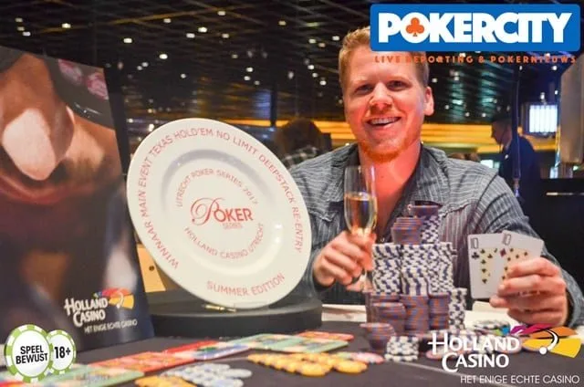 Rens Feenstra kaarten schotel | 2017/09 - Utrecht Poker Series - #4 €700 Main Event Re-entry