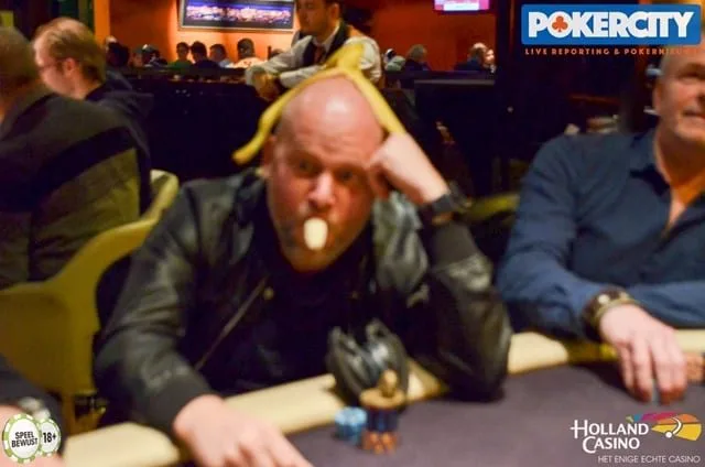 Er zit een banaan op je hoofd... | 2017/12 - Venlo Poker Series - €1.080 NLH Main Event