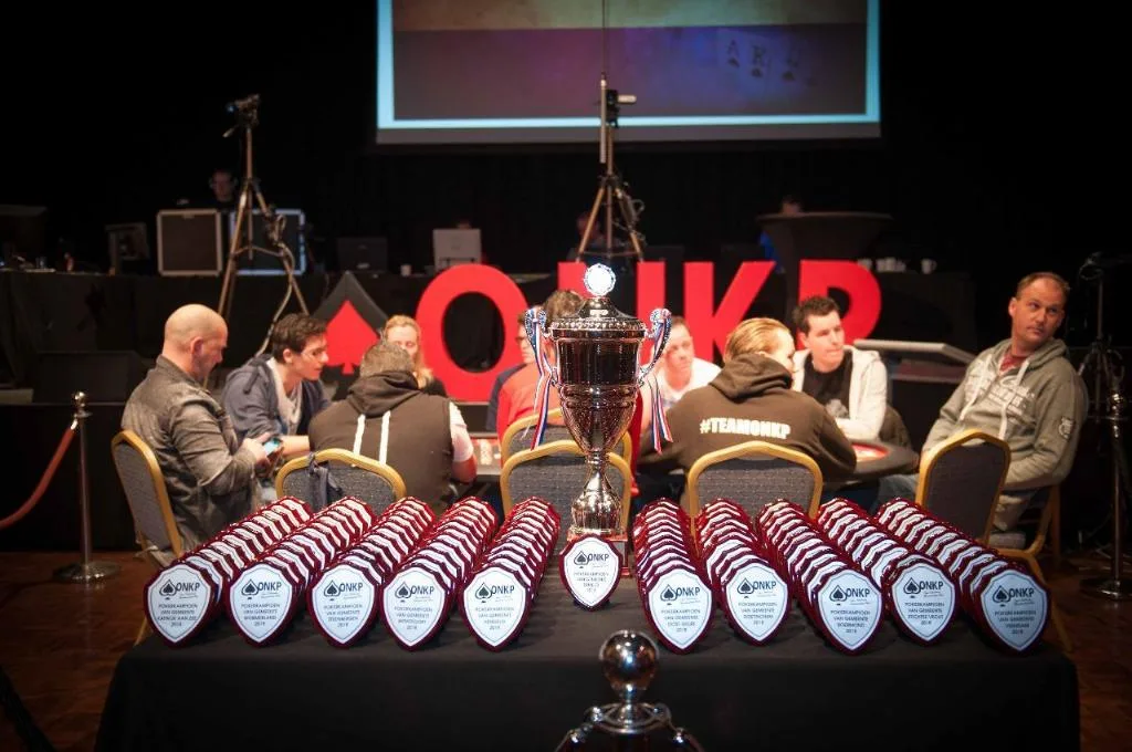 De prijzen en de featured table | 2018/01 - ONK Poker Kick-off - ONK Poker Kick-off Seizoen 2018