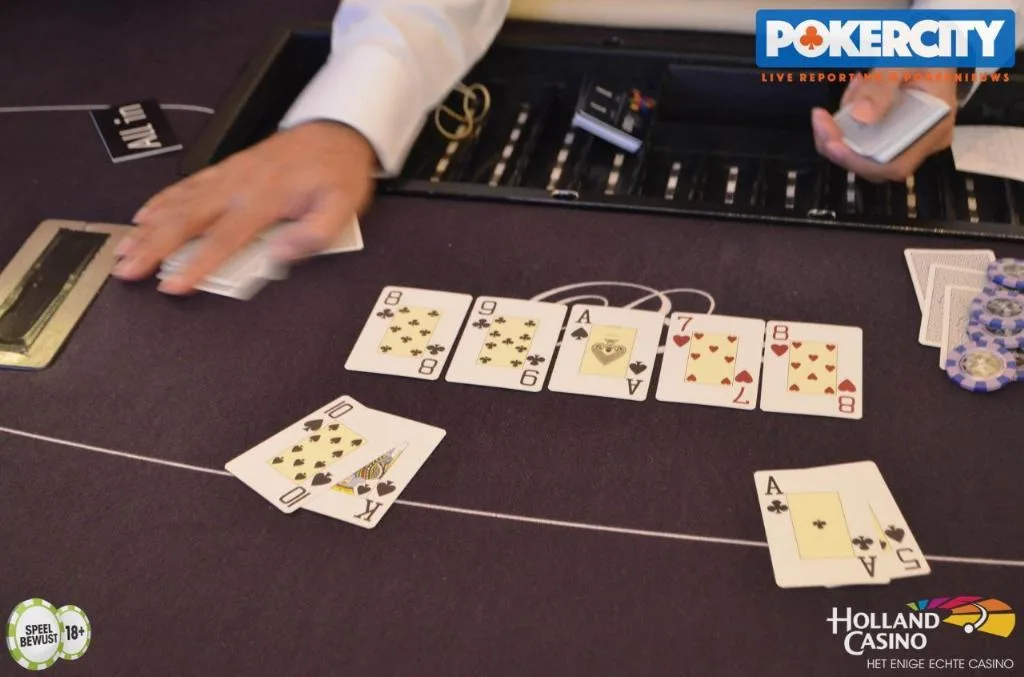 Alberto Stegeman bust een speler | 2018/01 - Utrecht Poker Series - €780 NLHE Main Event