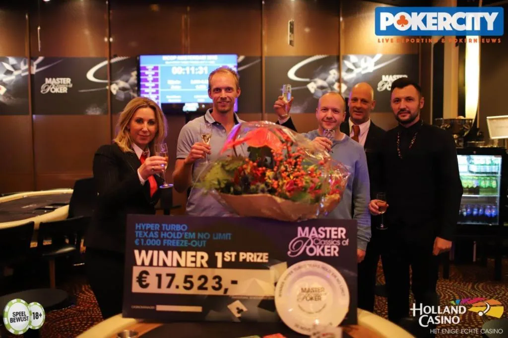 © 2026 Pokercity | Winnaar €1.100 Hyper Turbo Freeze-out: Erik Borkvik | 2018/11 - Master Classics of Poker - €1.100 Hyper Turbo Freeze-out Winnaar €1.100 Hyper Turbo Freeze-out: Erik Borkvik | 2018/11 - Master Classics of Poker - €1.100 Hyper Turbo Freeze-out