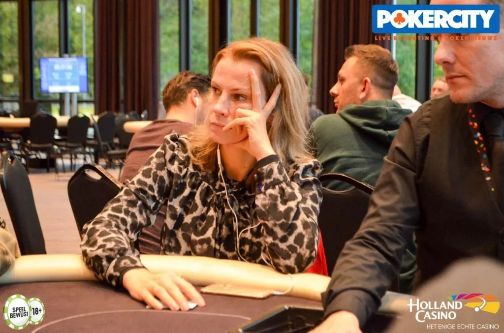 © 2026 Pokercity | Marion Adriaans | 2018/10 - Valkenburg Poker Series - €440 NLHE Main Event Marion Adriaans | 2018/10 - Valkenburg Poker Series - €440 NLHE Main Event