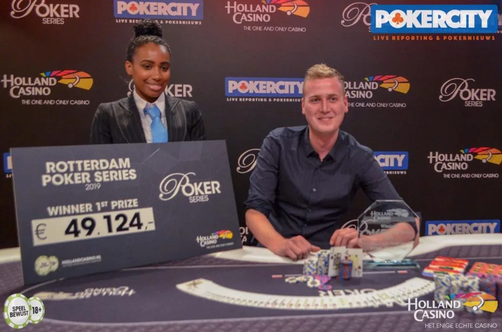 © 2026 Pokercity | Winnaar €1.590 NLH Main Event: Freek Scholten | 2019/04 - Rotterdam Poker Series - €1.590 NLH Main Event Winnaar €1.590 NLH Main Event: Freek Scholten | 2019/04 - Rotterdam Poker Series - €1.590 NLH Main Event