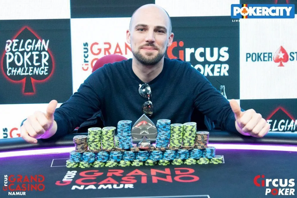 © 2026 Pokercity | Winnaar #1 - €250 NLH 8-Max Championship: Christoph Blumer | 2019/12 - Belgian Poker Challenge Namur - #1 - €250 NLH 8-Max Championship Winnaar #1 - €250 NLH 8-Max Championship: Christoph Blumer | 2019/12 - Belgian Poker Challenge Namur - #1 - €250 NLH 8-Max Championship