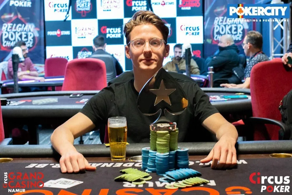 © 2026 Pokercity | Winnaar #5 - €2.200 High Roller Championship: Maxim Bevers | 2019/12 - Belgian Poker Challenge Namur - #5 - €2.200 High Roller Championship Winnaar #5 - €2.200 High Roller Championship: Maxim Bevers | 2019/12 - Belgian Poker Challenge Namur - #5 - €2.200 High Roller Championship