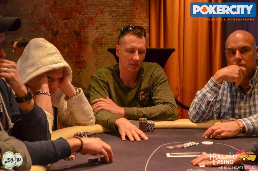 © 2026 Pokercity | 2019/03 - Venlo Poker Series - €200 Small Ball €100K GTD 2019/03 - Venlo Poker Series - €200 Small Ball €100K GTD