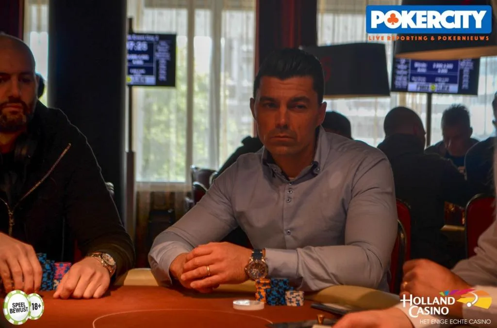 © 2026 Pokercity | Roberto Cao Lopez | 2019/04 - Enschede Poker Series - €550 NLHE Main Event Roberto Cao Lopez | 2019/04 - Enschede Poker Series - €550 NLHE Main Event