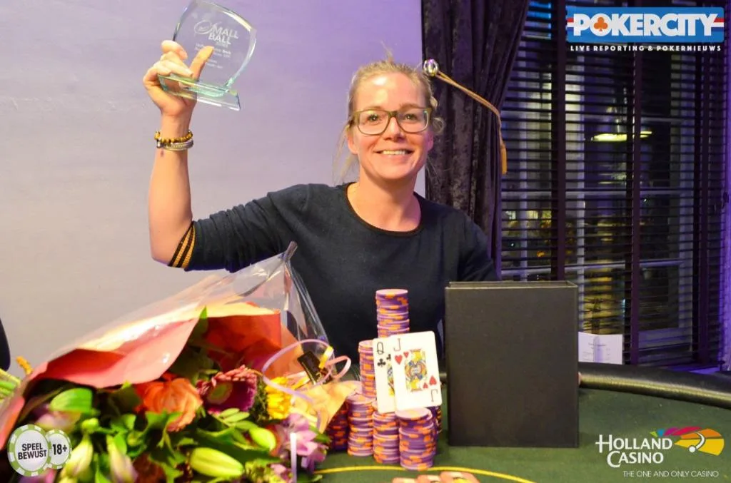 Jasmin van Eenenaam | 2019/10 - Breda Small Ball Series - €200 NLHE Freeze-out
