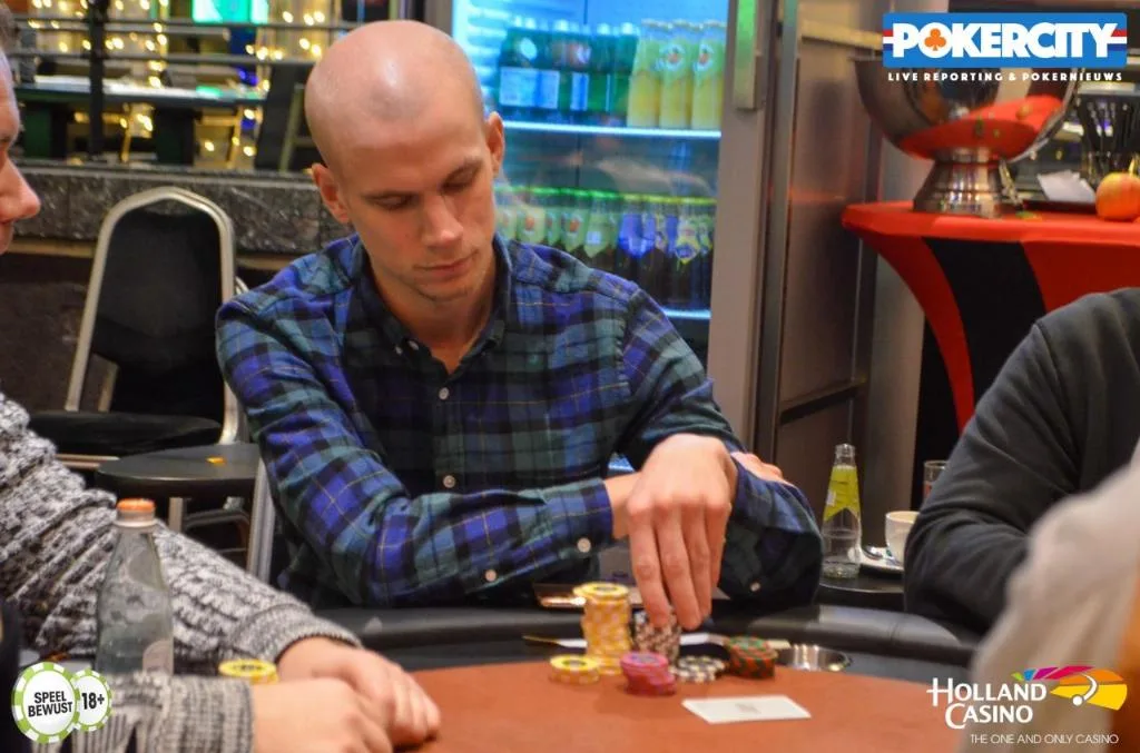 © 2026 Pokercity | Simon Lofberg | 2019/11 - Master Classics of Poker - #2 - €3.250 PLO High Roller Simon Lofberg | 2019/11 - Master Classics of Poker - #2 - €3.250 PLO High Roller