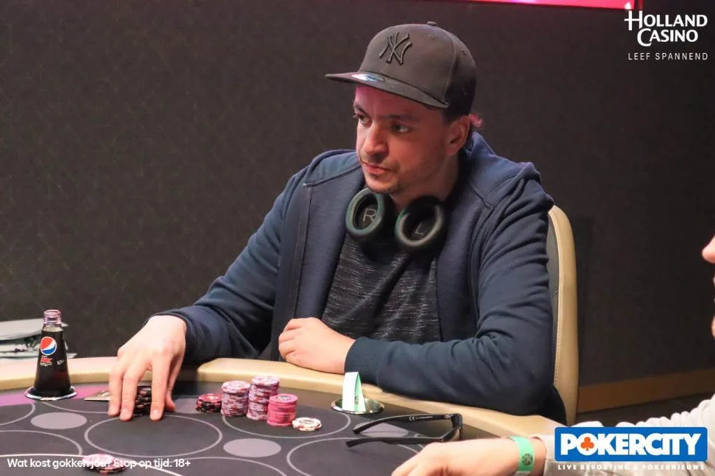 © 2026 Pokercity | Us Farag | 2022/05 - WSOP Circuit Venlo - #7 - €780 6-max Re-entry Us Farag | 2022/05 - WSOP Circuit Venlo - #7 - €780 6-max Re-entry