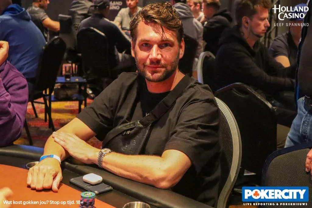 © 2026 Pokercity | Paul Vergeer | 2022/05 - WSOP Circuit Venlo - #12 - €1.100 Main Event (€500k GTD) Paul Vergeer | 2022/05 - WSOP Circuit Venlo - #12 - €1.100 Main Event (€500k GTD)