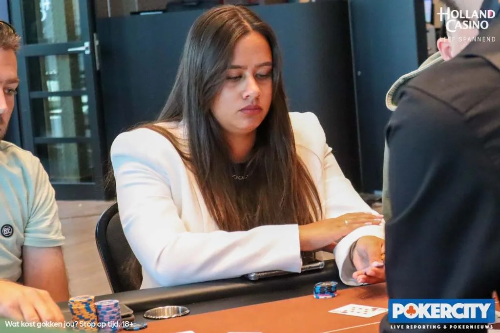 © 2026 Pokercity | Siovahn Hofman | 2022/06 - Valkenburg Poker Series - €560 NLH Main Event Siovahn Hofman | 2022/06 - Valkenburg Poker Series - €560 NLH Main Event