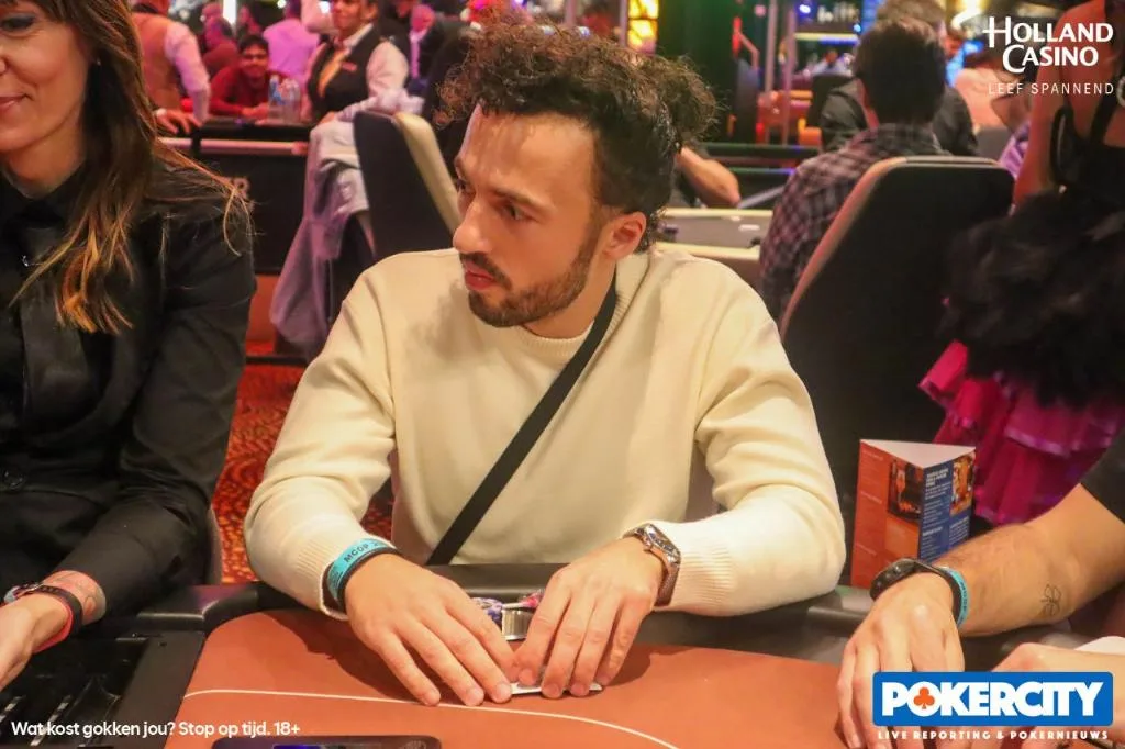 © 2026 Pokercity | Mateusz Moolhuizen | 2022/11 - Master Classics of Poker - #1 - €1.650 NLH Mateusz Moolhuizen | 2022/11 - Master Classics of Poker - #1 - €1.650 NLH