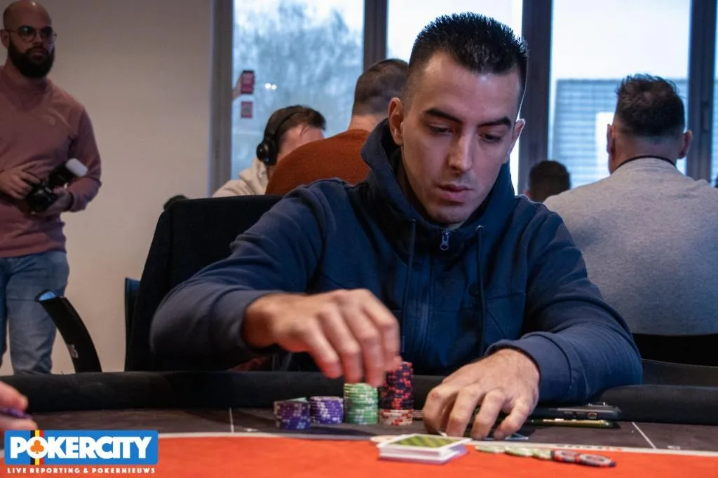 Luis Rueda Vasquez | 2022/12 – Pokahchamp - 2022/12 – Pokahchamp